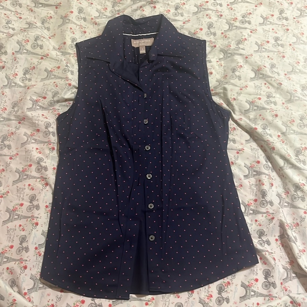 It is new never weard but washed because covid. But do not fit my daughter now.